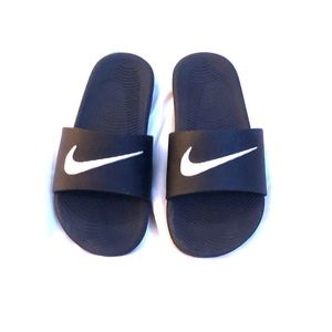 Size 3 Nike slides